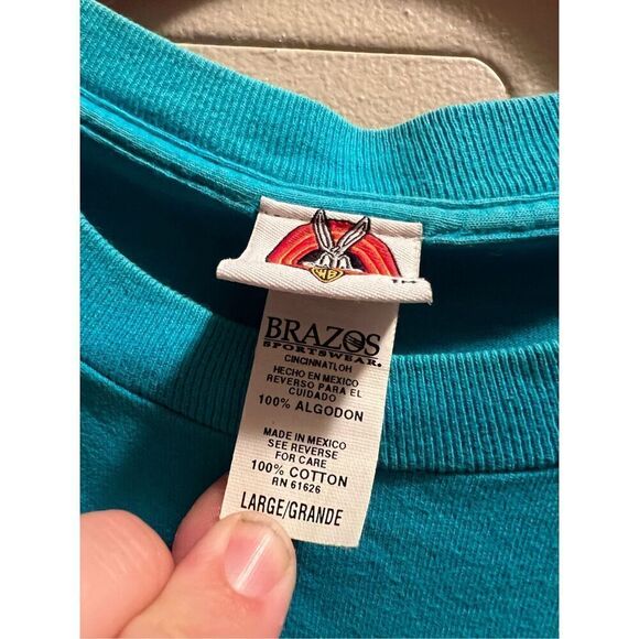 Looney Tunes Tweety Bird T-Shirt 1997 Size Large - Picture 7 of 13